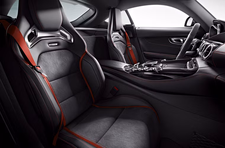 Ghế có sẵn chức năng sưởi.