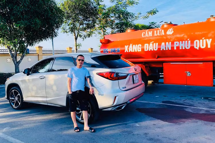 Hiện vụ việc đang tiếp tục được cơ quan công an điều tra, làm rõ.