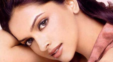 Nữ có mũi thẳng đầy đặn, nam có cung phu thê đầy đặn: Phụ nữ có tướng mũi đẹp dễ kết hôn với người chồng tốt hoặc được làm dâu trong gia đình giàu có, phú quý đủ bề. Cũng nhờ vậy mà tài vận của bạn cực hanh thông.