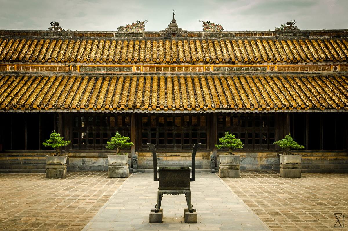 Điện Hòa Khiêm, nơi vua Tự Đức làm việc mỗi khi đến lăng lúc sinh thời. Ảnh: Horned-Cauldron David / 500px.com.