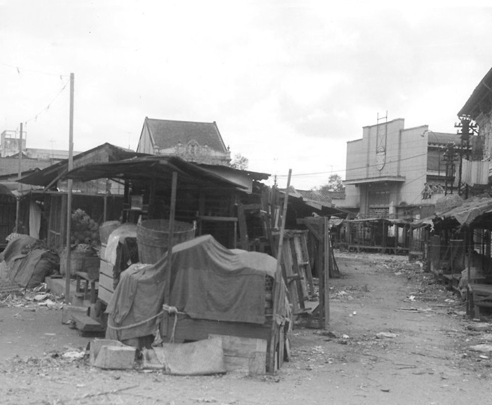 Cảnh tượng tiêu điều ở chợ Bà Chiểu trong chiến sự Mậu Thân, tháng 1/1968.