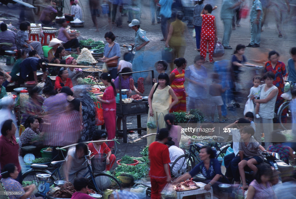 Một hình ảnh khác về khu chợ vỉa hè ở Chợ Lớn.