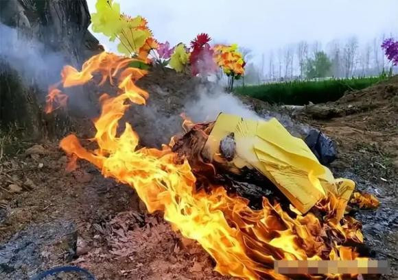 4 quy tac khi tao mo Tet Thanh minh de duoc may man-Hinh-6