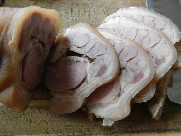 Luoc thit nho cho them thu nay, thit chin dam da, ngon mem het muc-Hinh-2