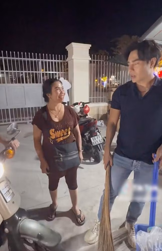 Me Le Duong Bao Lam bi nham la ba ban ve so-Hinh-4