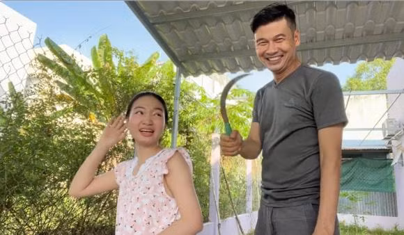 Tiet Cuong cho vo tre len song voi man tro tai cat toc-Hinh-6