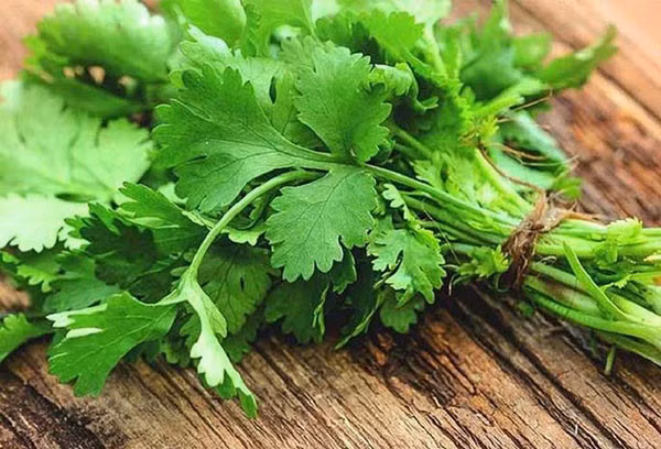 11 cong dung tuyet voi cua rau thom co the ban chua biet