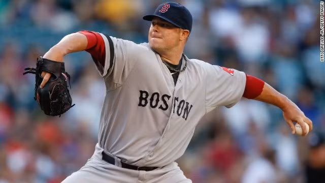 Trong suốt mùa giải năm 2006, cầu thủ trẻ môn bóng ném Jon Lester bị chẩn đoán chứng u lympho biệt hóa tế bào, một dạng của ung thư máu. Một năm sau khi được chẩn đoán, Lester đã lấy lại phong độ và dành chức vô địch trong giải đấu Game 4 of the World Series. Anh cũng thành lập một đội bóng chày gồm những đứa trẻ bị ung thư, anh hy vọng cách mà anh làm tạo sự khác biệt và tạo sức mạnh cho chúng vượt qua bệnh tật.