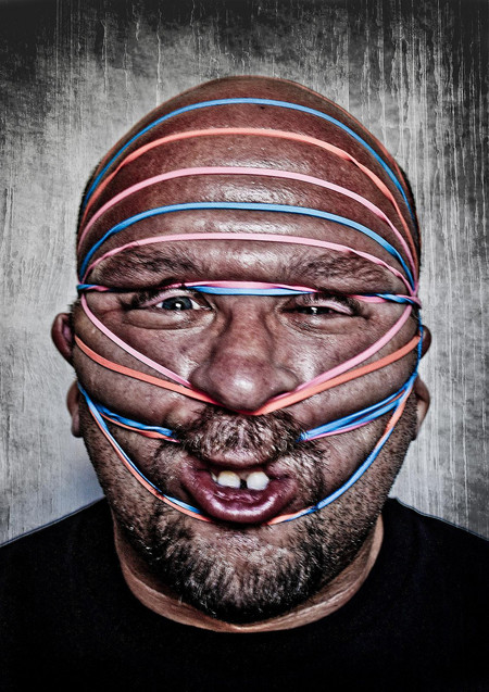 Không chỉ riêng Shay Horay mới là nghệ sĩ duy nhất trong "bộ môn nghệ thuật" này. Bên cạnh đó còn xuất hiện một vài bộ sưu tập cũng độc đáo không kém những "tác phẩm" của anh.