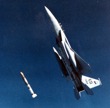 Tiêm kích F-15, F-35 sẽ là một trong những thành tố cấu thành nên AWL.