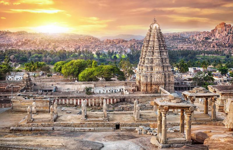 Thành phố Nakhon Ratchasima được xây dựng trên nền một thành phố cổ cùng tên có từ thời Narai Đại đế của Vương quốc Ayutthaya (năm 1351-1767).