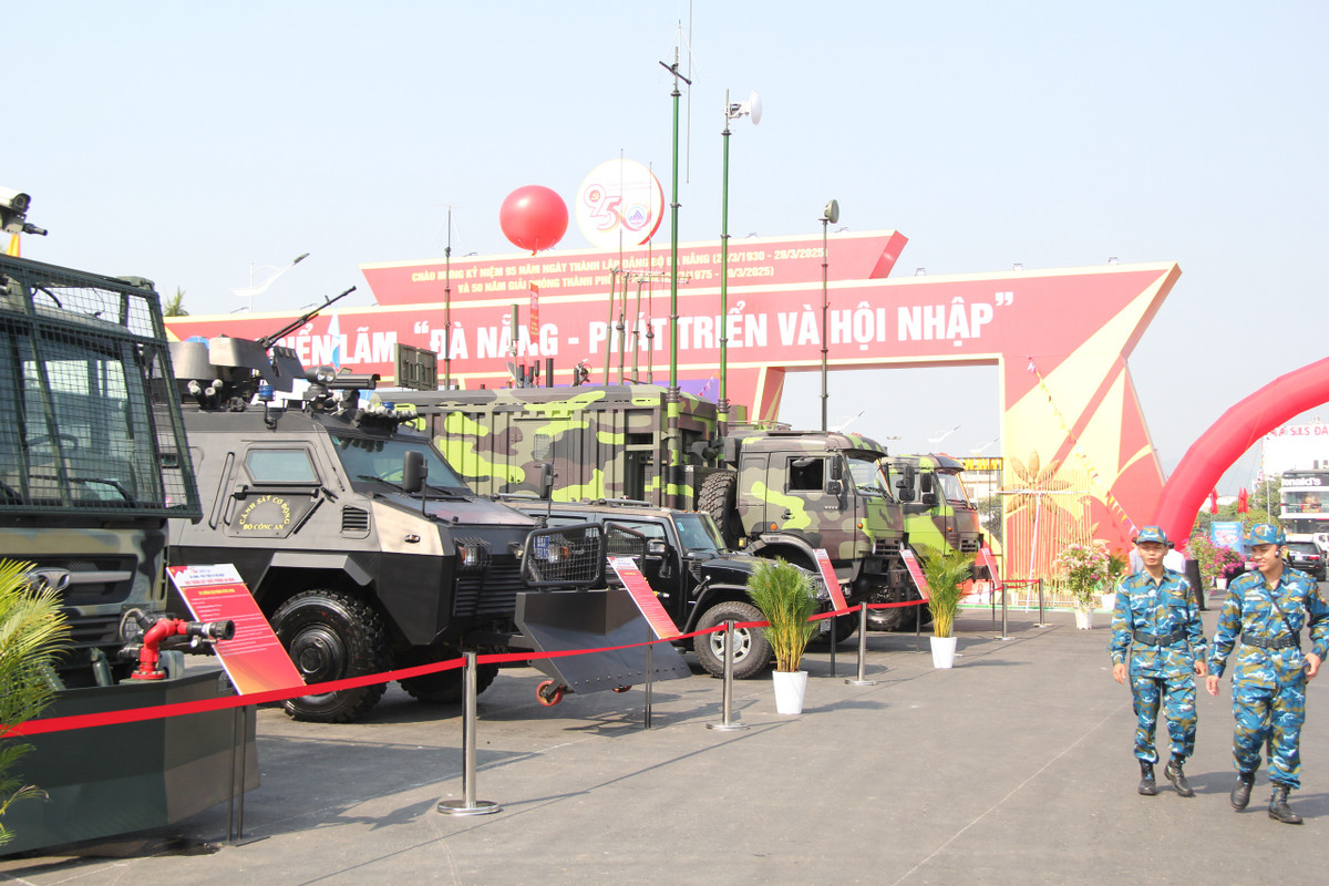 Sáng 26/3, TP Đà Nẵng tổ chức Triển lãm "Đà Nẵng - Phát triển và Hội nhập" nhằm kỷ niệm 50 năm Ngày Giải phóng thành phố, diễn ra từ ngày 26/3 đến 30/3 tại Cung Thể thao Tiên Sơn (phường Hòa Cường Bắc, quận Hải Châu). Đây là sự kiện lớn của thành phố, đánh dấu nửa thế kỷ xây dựng và phát triển của "Thành phố đáng sống".