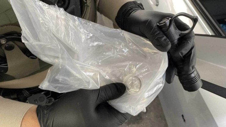 iPad vui duoi bun giup pha an ly ky nhu phim Hollywood-Hinh-2