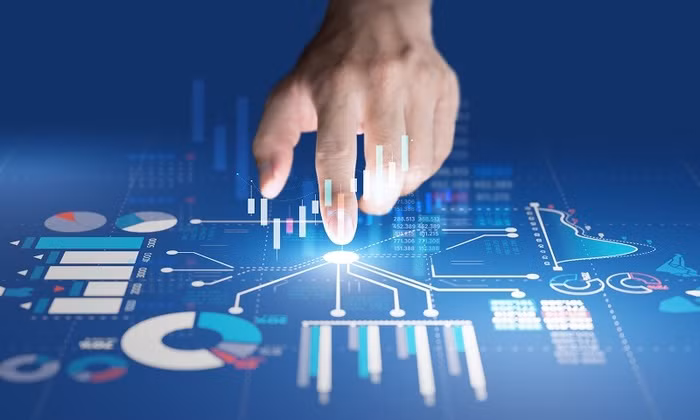  Nhà khoa học dữ liệu: Dữ liệu ngày càng nhiều, đồng nghĩa với việc nhu cầu phân tích và đánh giá dữ liệu ngày càng cao. Nghề này được dự báo sẽ tăng 36% vào năm 2033, một trong những mức tăng trưởng mạnh nhất.