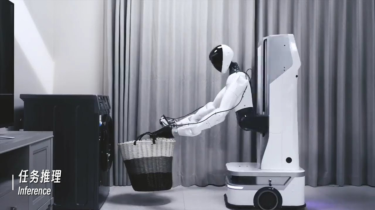 Sau khi phát hành mô hình cơ sở thể hiện toàn diện đầu tiên Qiyuan GenieOperator-1 (GO-1), công ty đã cho ra mắt nguyên mẫu robot Lingxi X2. Theo giới thiệu, đây một robot hình người tương tác thông minh hỗ trợ chuyển động tự do ở mức độ cao và được trang bị động cơ tính toán cảm xúc.