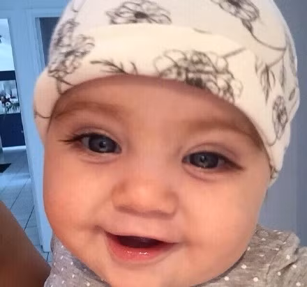 Nụ cười của em bé cùng khiển cho các mẹ không nỡ rời mắt. Ảnh: Internet