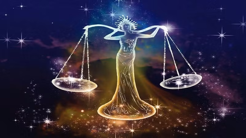 Ngoài ra, Thiên Bình sẽ đạt được vị thế cao hơn ở nơi làm việc và sự giàu có trong tương lai. 