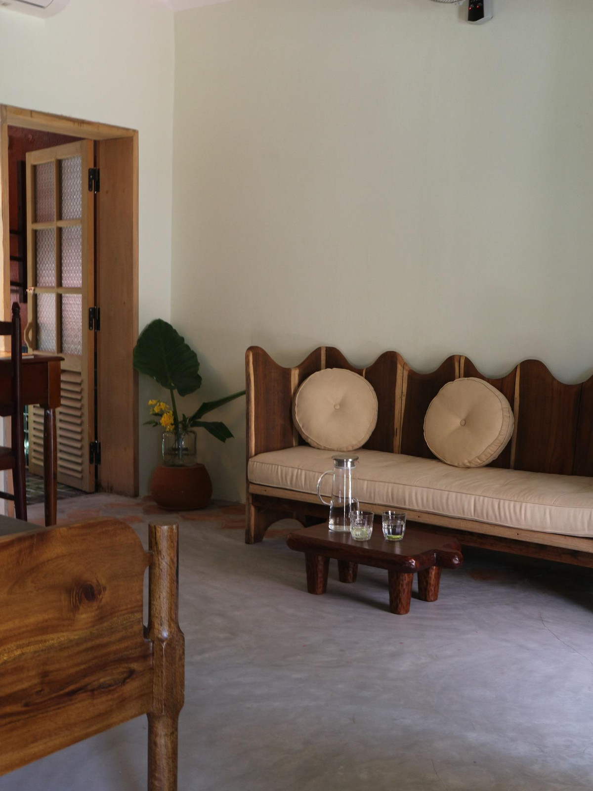 Ngoi nha o lang chai co, mang dam hoi tho bien ca-Hinh-8