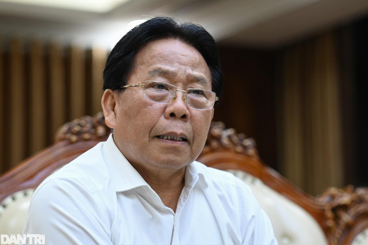 Cuu nghi si Viet ke chuyen ong Abe luc 50 tuoi va loi chao : “Abe Sensei“