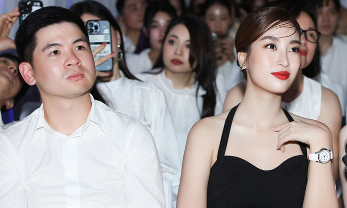 Hoc van cua Hoa hau Do My Linh va cau ut nha bau Hien-Hinh-2