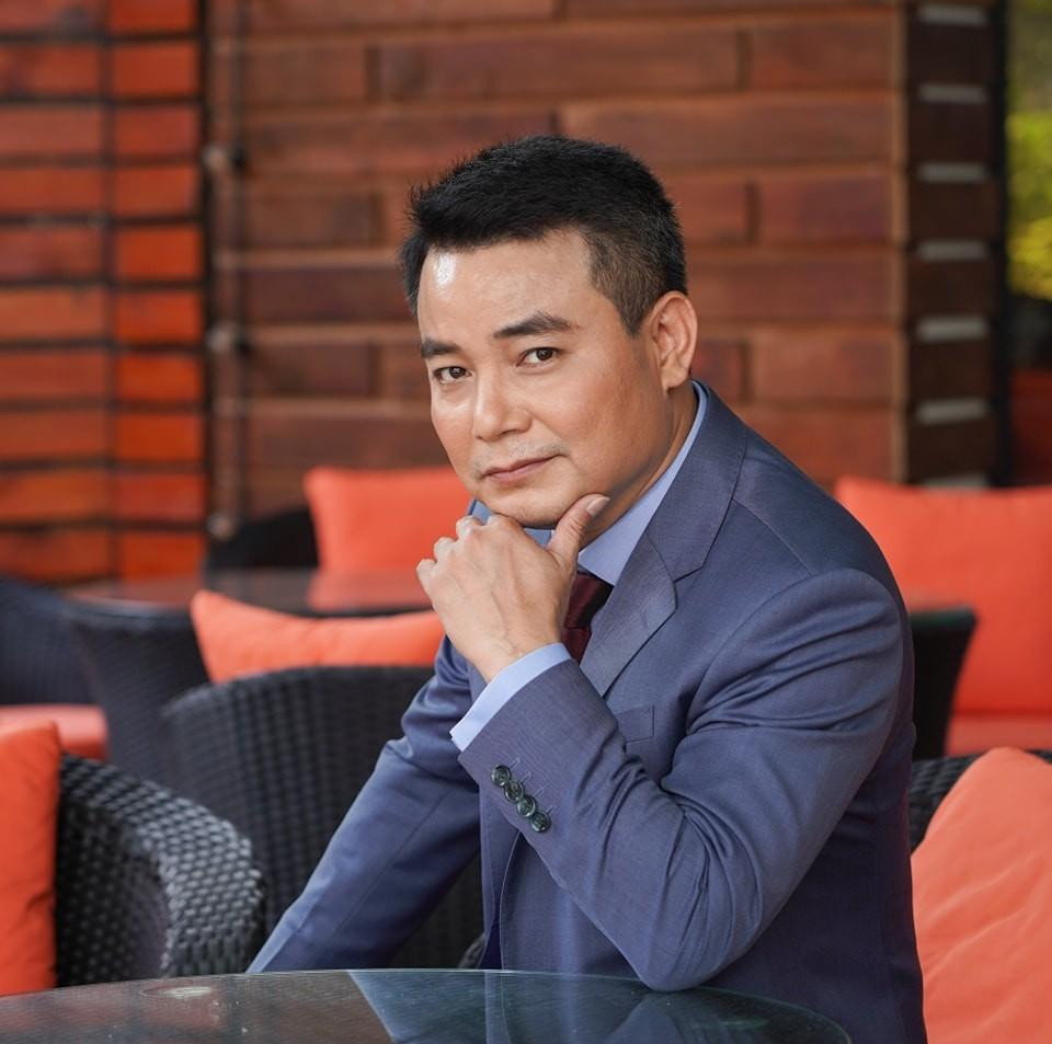 NSƯT Mai Nguyên, người chuyên vai chủ tịch mong hóa thân thành tội phạm - Hình 5 NSUT Mai Nguyen, nguoi chuyen vai chu tich mong hoa than thanh toi pham-Hinh-5