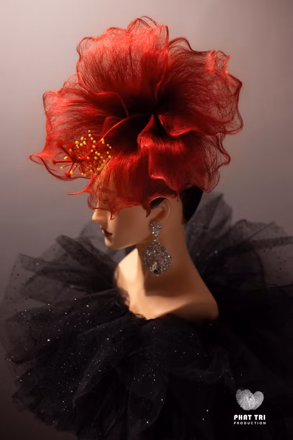 Chang trai tro tai bien toc thanh hoa, co gia len 7 trieu dong-Hinh-3