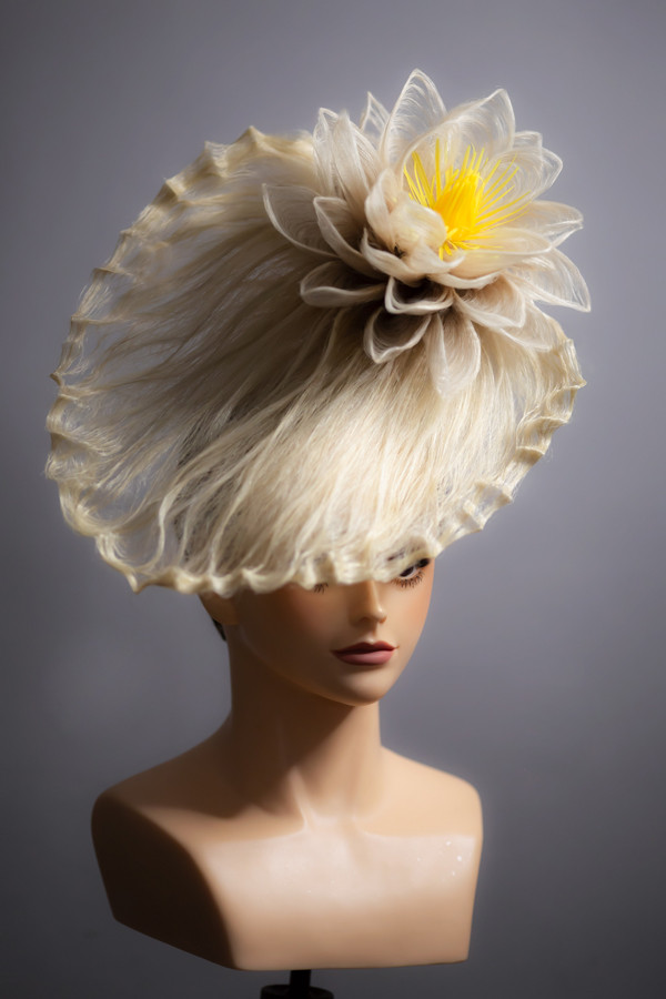 Chàng trai trổ tài biến tóc thành hoa, có giá lên 7 triệu đồng - Hình 6 Chang trai tro tai bien toc thanh hoa, co gia len 7 trieu dong-Hinh-6