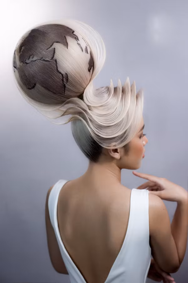 Chang trai tro tai bien toc thanh hoa, co gia len 7 trieu dong-Hinh-5