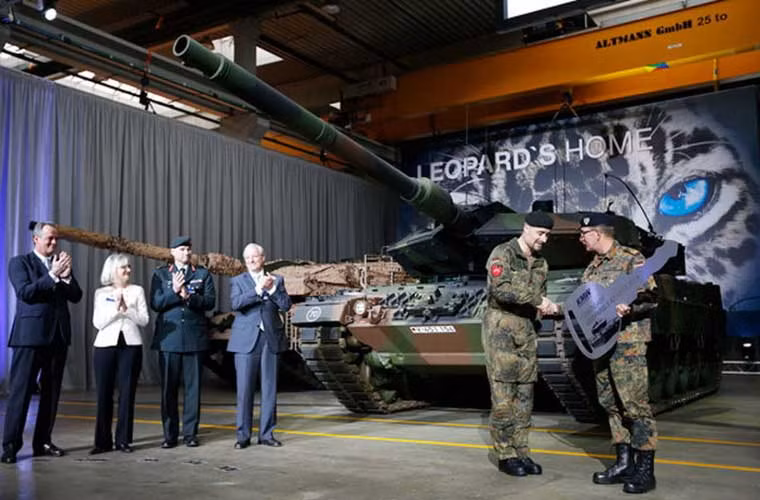 Leopard 2A7 được trang bị module giáp bị động đảm bảo chống đạn RPG, các thiết bị nổ tự tạo, mìn chống tăng.