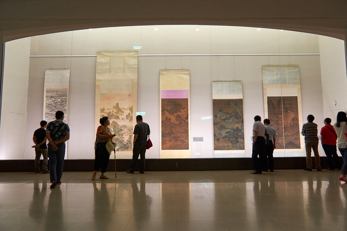 Bảo tàng National Palace còn có hàng nghìn cổ vật cho du khách khám phá, từ những lư đồng, đồ gốm đến tranh vẽ, tượng, giáp... Ảnh: Taiwan.net.