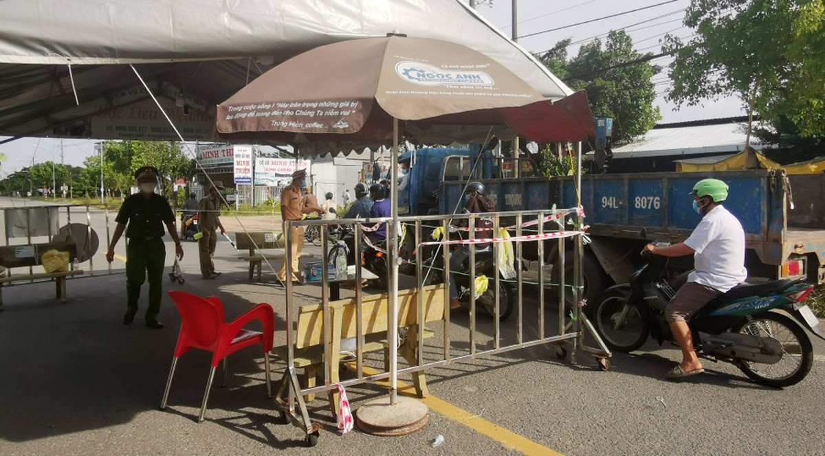 Mien Tay siet chat dan cac hoat dong dong nguoi-Hinh-3