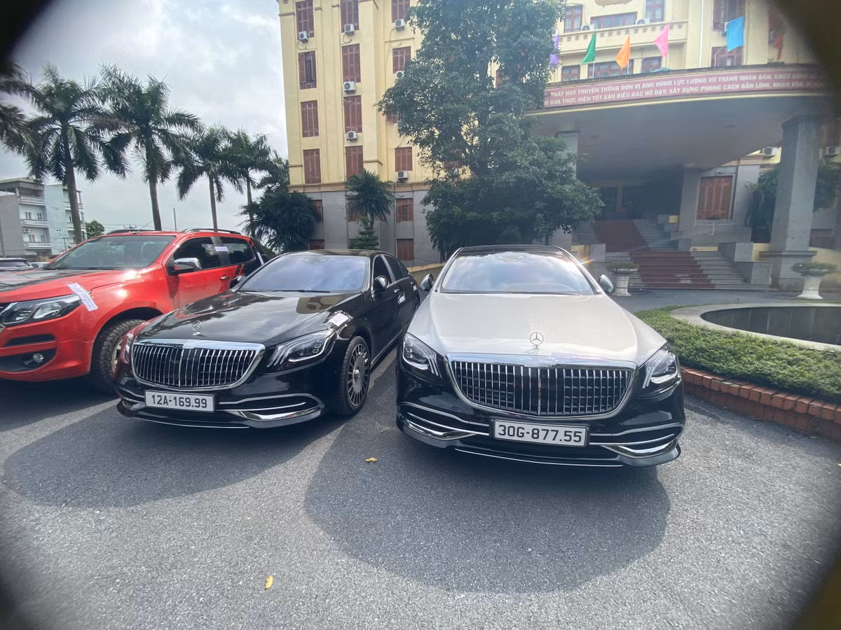 Pha duong day danh bac 14.000 ty, tam giu 2 xe sang Mercedes Maybach-Hinh-2