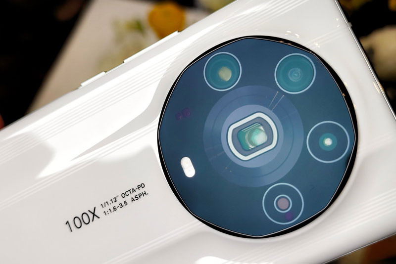 4. Honor Magic4 Ultimate (147 điểm).