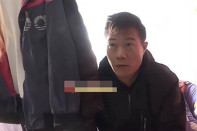 Vo bien mat 14 nam, chong soc thay vo nam tren giuong dong nghiep-Hinh-3