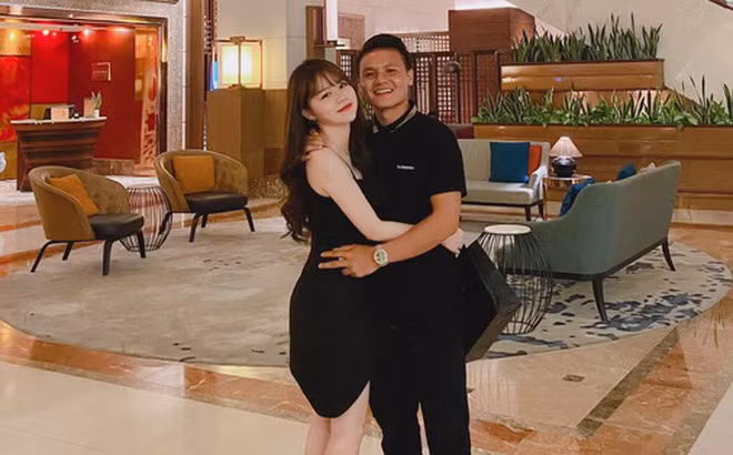 Loat hotteen chia tay nam Canh Ty: Yeu khan cap, bo khan truong-Hinh-2