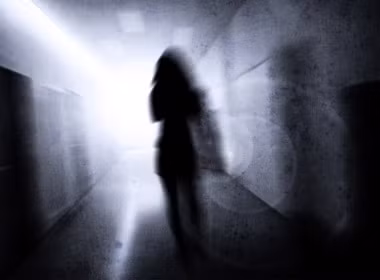 Nằm mơ thấy xác chết là những thành viên trong gia đình thì nó chứng tỏ, bạn sẽ tự tin, dũng cảm vượt qua mọi áp lực trong cuộc sống.