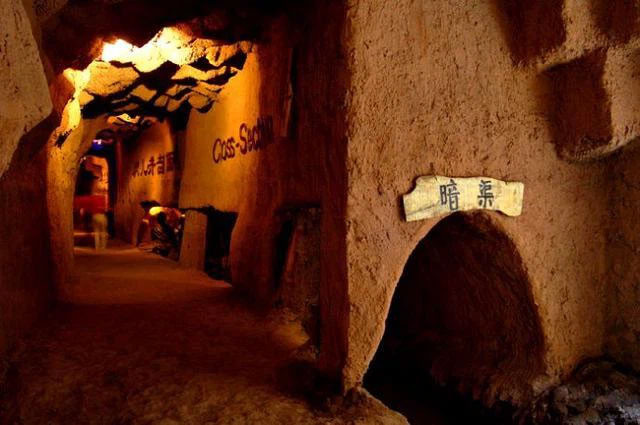 Hán Vũ Đế cũng cho xây dựng 1 Vạn Lý Trường Thành, nó nằm ở đâu? Han Vu De cung cho xay dung 1 Van Ly Truong Thanh, no nam o dau?