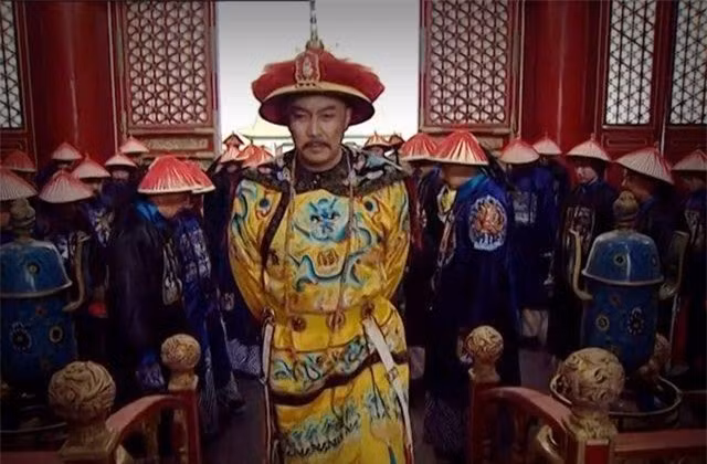 Ung Chinh dung 3 “doc chieu” nao de dep tan nan tham nhung?-Hinh-3