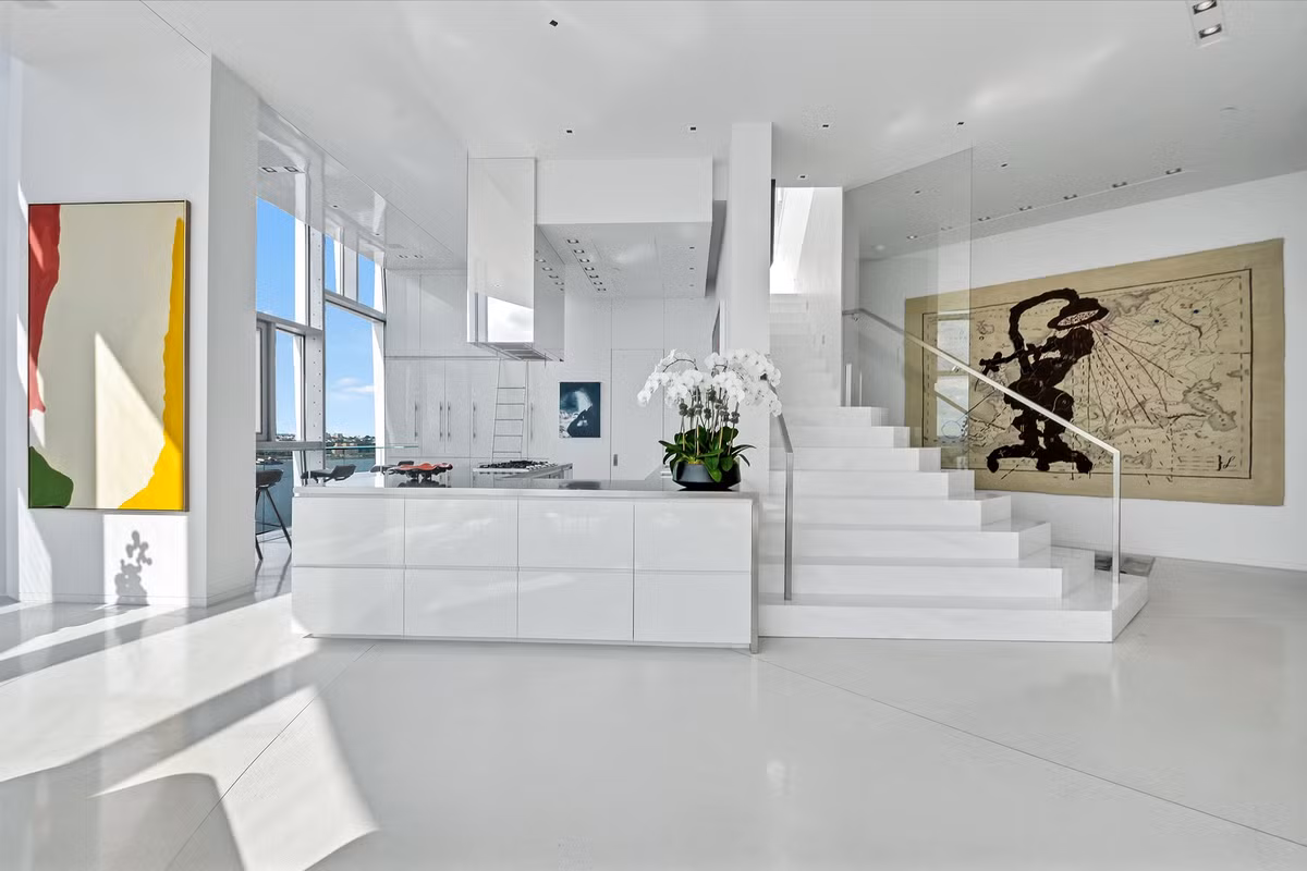 Cầu thang được thiết kế hiện đại