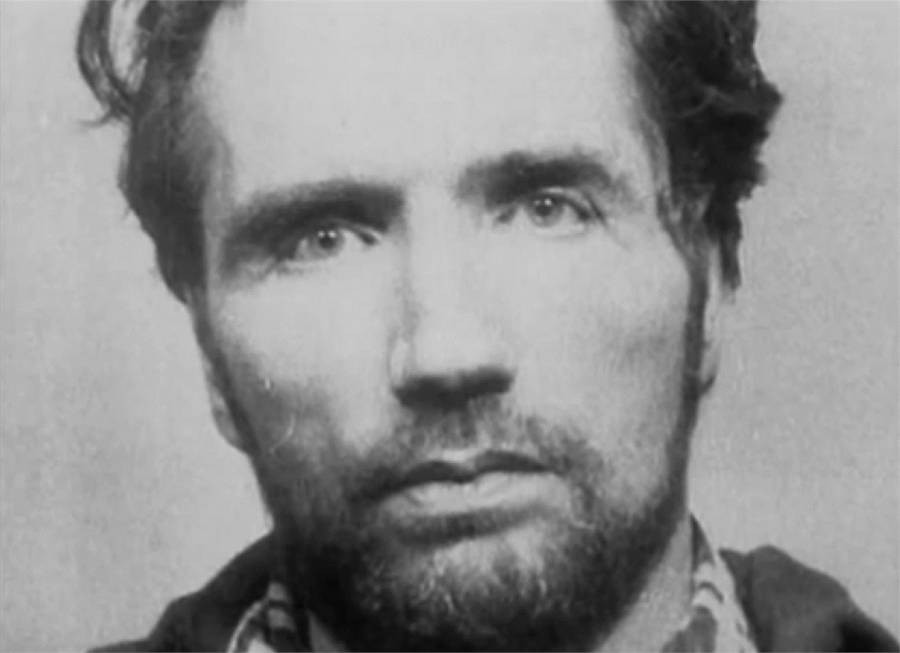 Ke sat nhan lam hinh mau cho phim ”Su im lang cua bay cuu”