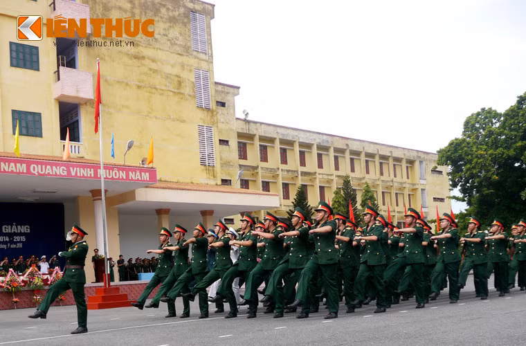 Bên cạnh đó, với yêu cầu nhiệm vụ ngày càng cao của một trường đại học, Nhà trường đã từng bước quy hoạch, điều chỉnh các giảng đường chuyên dùng theo hướng hệ thống, tích hợp và kết nối dịch vụ nhằm đáp ứng tốt hơn yêu cầu nâng cao chất lượng dạy - học.