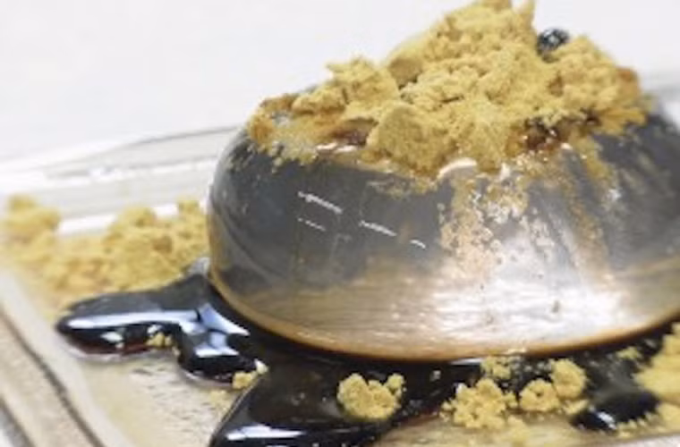 Thực tế, Mizu shingen mochi được biết đến từ một năm trước song mùa hè năm nay nó mới trở nên phổ biến và có sẵn tại hai nhà hàng phân phối của Kinseiken thuộc tỉnh Yamanashi.