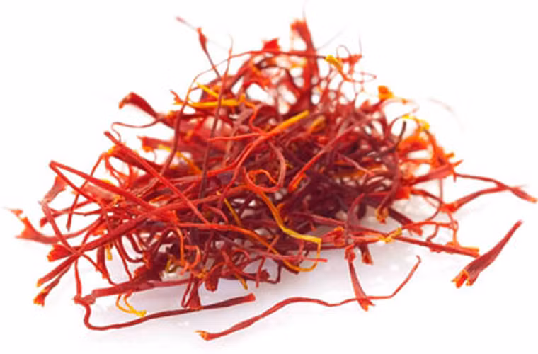 Nghệ tây. Trong nghệ tây chứa nhiều axit dicarboxylic carotenoid tự nhiên có khả năng ngăn ngừa sự phát triển của tế bào tiền ung thư. Chất này không chỉ có tác dụng ức chế sự phát triển của bệnh mà còn có khả năng giảm thiểu kích thước của khối u. Tuy nhiên, nghệ tây là loại gia vị đắt đỏ nhất thế giới nên hiếm người có cơ hội dùng nó.