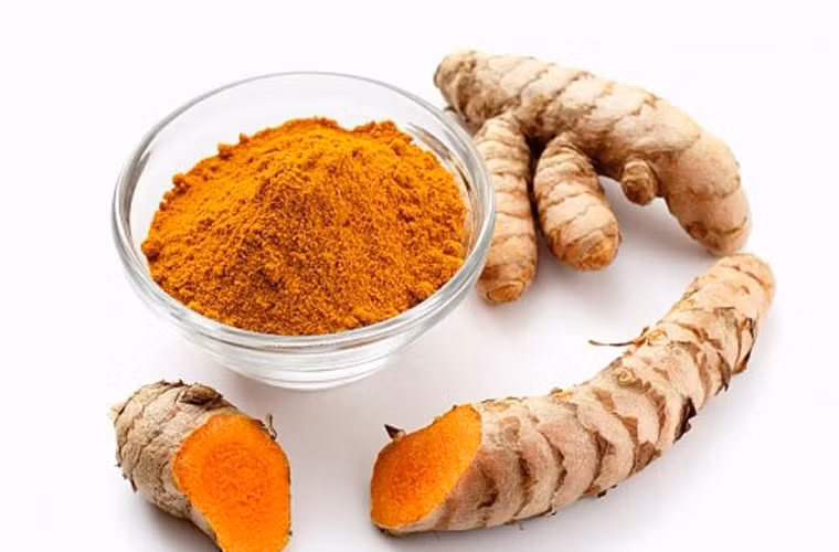 Nghệ. Từ lâu, nghệ được sử dụng trong y học cổ truyền với khả năng chống viêm, kháng khuẩn, giải độc gan, chống viêm loét dạ dày, đặc biệt là dùng cho phụ nữ sau sinh. Đến thế kỉ 20, các nhà khoa học đã tìm ra hoạt chất chính mang lại tác dụng của nghệ là Curcumin.