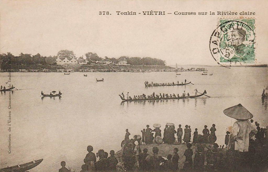 Lễ hội đua thuyền trên sông Lô.