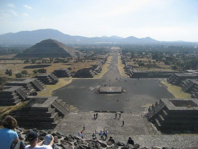 Ngày nay, ngôi đền lớn ở Tenochtitlan - chứng tích cuộc hiến tế rùng rợn trong lịch sử - vẫn còn đứng sừng sững tại cố đô của đế chế Aztec...