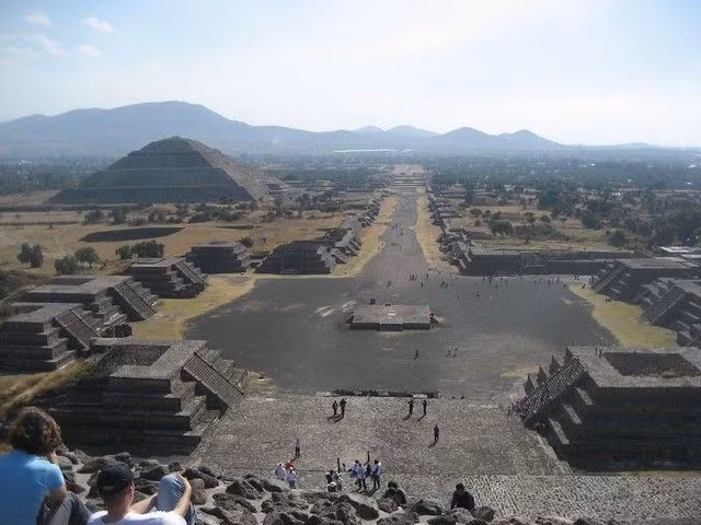 Ngày nay, ngôi đền lớn ở Tenochtitlan - chứng tích cuộc hiến tế rùng rợn trong lịch sử - vẫn còn đứng sừng sững tại cố đô của đế chế Aztec...