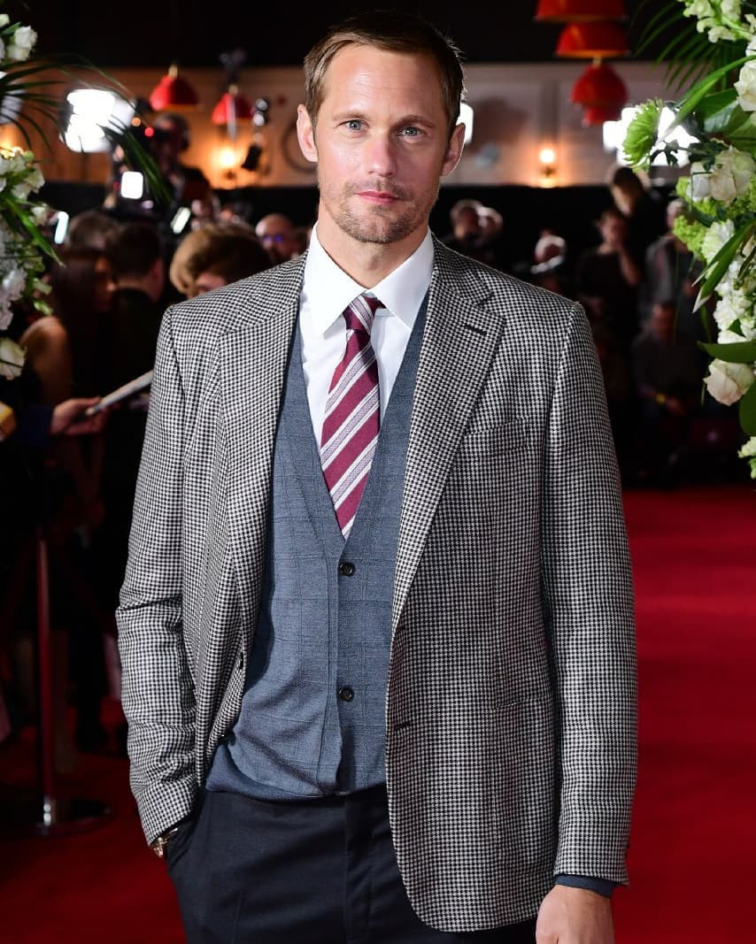 Sau Godzilla vs. Kong, Alexander Skarsgård sẽ tái xuất màn ảnh rộng với vai diễn trong tác phẩm The Northman. Ngoài ra, series truyền hình The Stand nơi anh đảm nhận vai nam chính Randall Flagg vẫn sẽ tiếp tục lên sóng đến hết năm 2021.