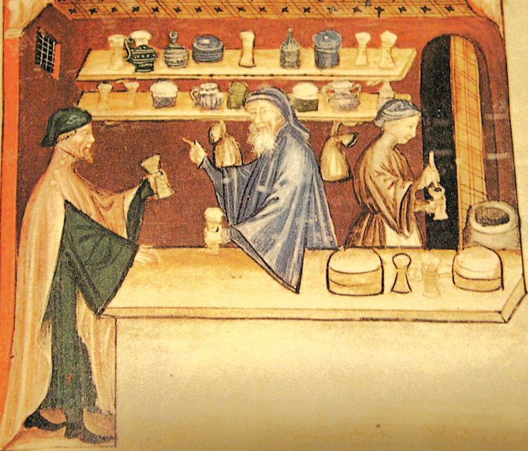 Năm 1770, dụng cụ vi phẫu được phát minh nhằm mục đích cắt các mô thành những mảnh thật mỏng, gần như có thể nhìn xuyên qua, để quan sát dưới kính hiển vi.