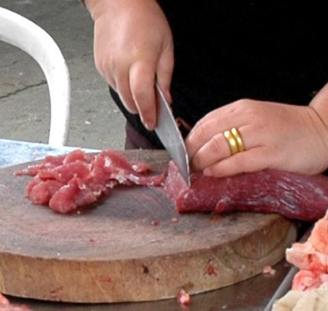 3 mon do nha bep tiem an nguy co ung thu, thuc su dang so khi troi nom!-Hinh-2